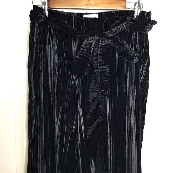 Superdown Rowna Wide Leg Pant in Black Size Medium. - Picture 4 of 11